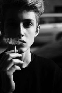 欧美雀斑帅哥高清图片